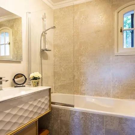 Contemporary Decor And Bright Interiors Throughout Anglet