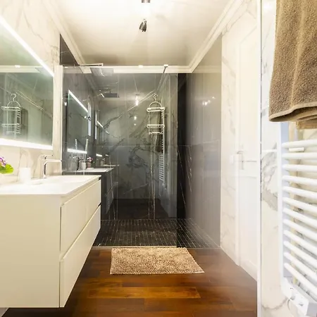 Villa Contemporary Decor And Bright Interiors Throughout Anglet